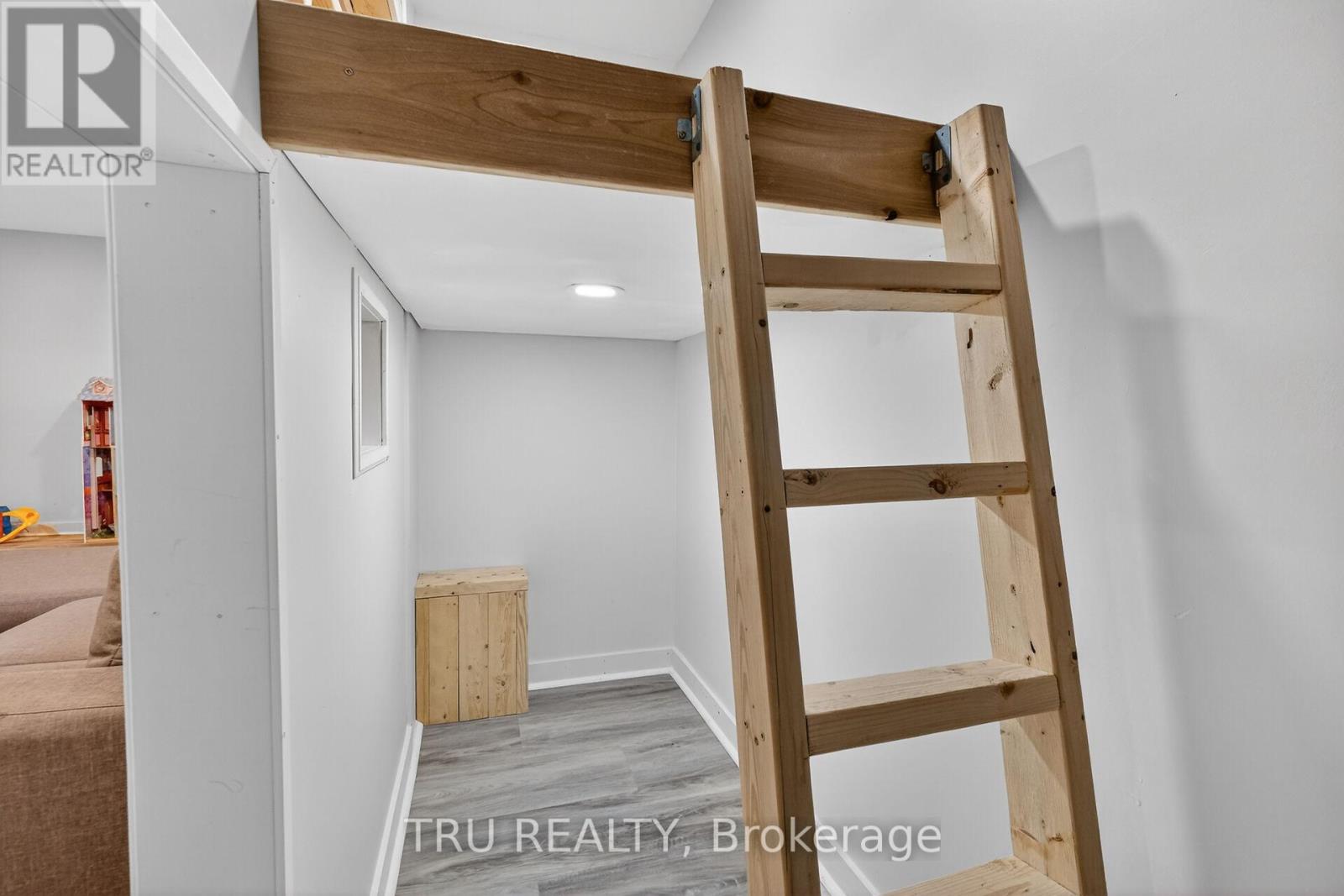 36 James Lewis Avenue