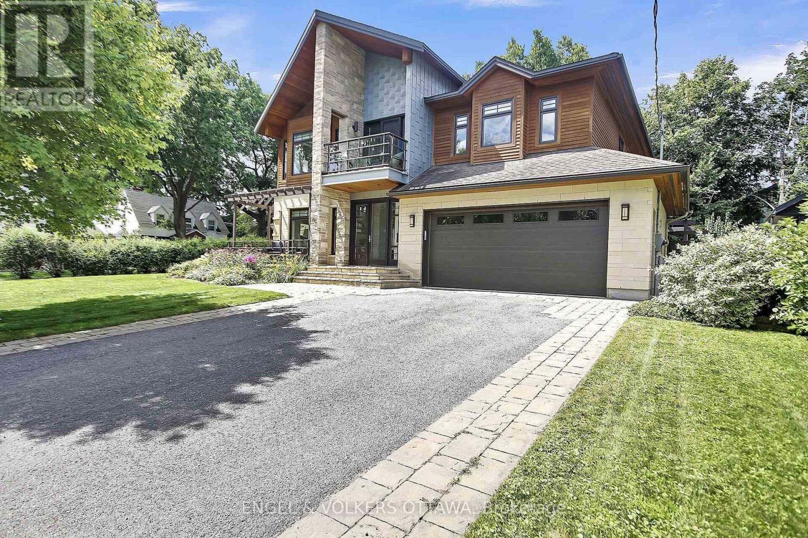 592 Brierwood Avenue