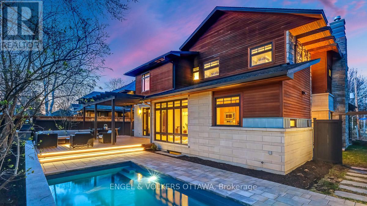 592 Brierwood Avenue