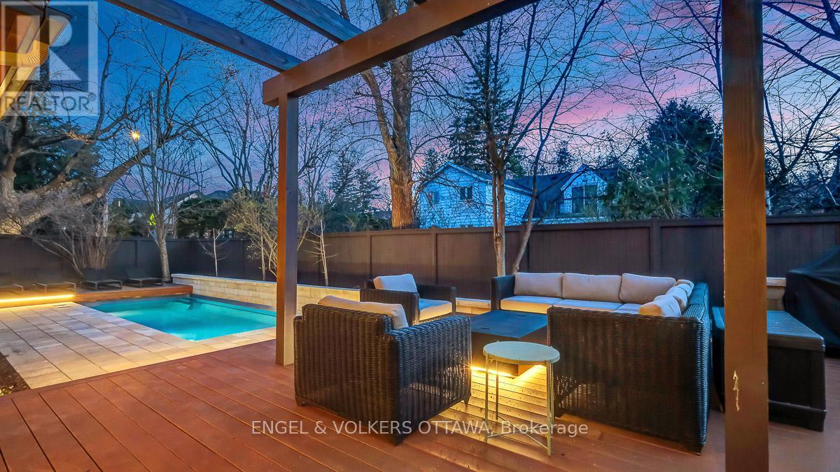 592 Brierwood Avenue