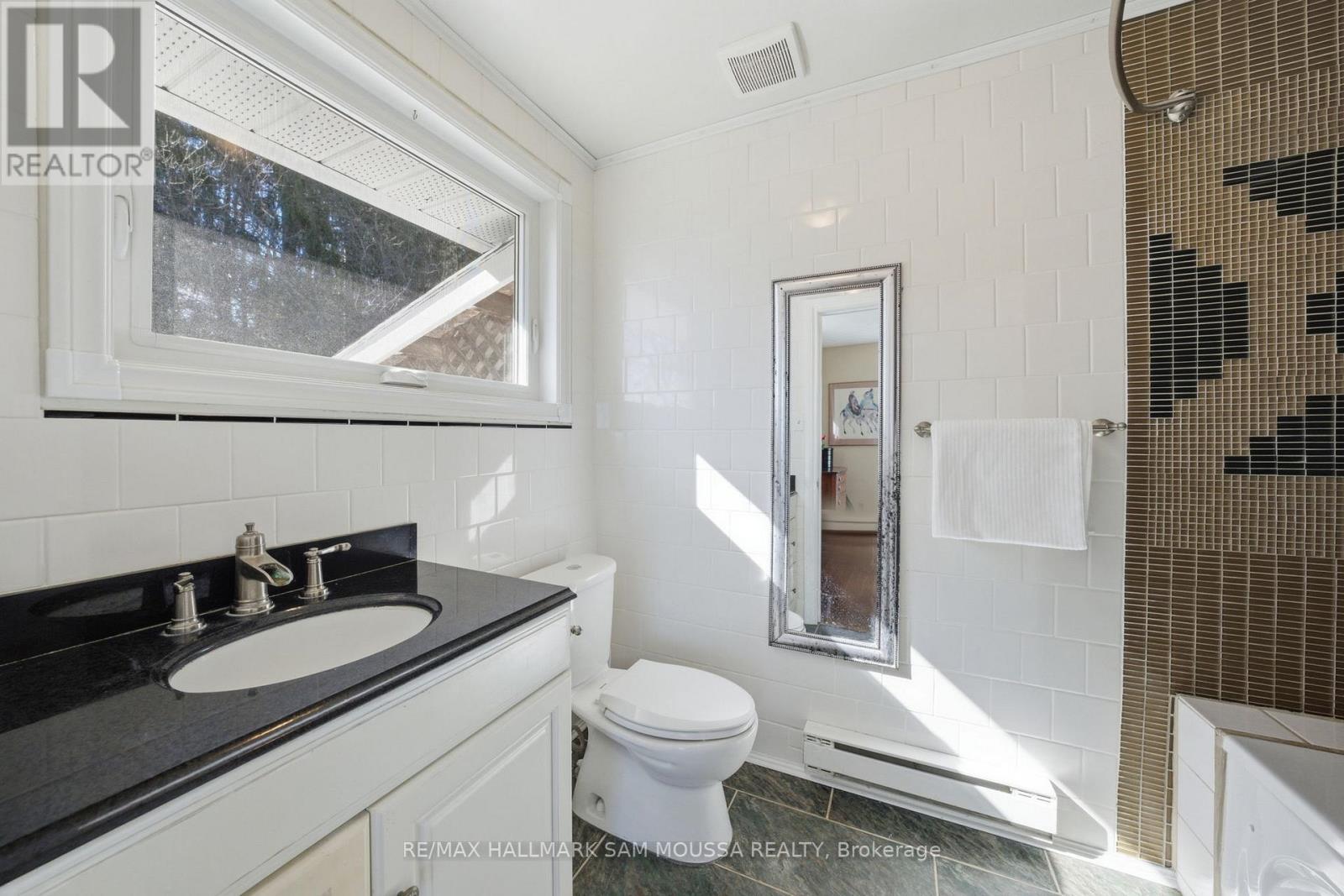 122 Colonel Nicholson Lane