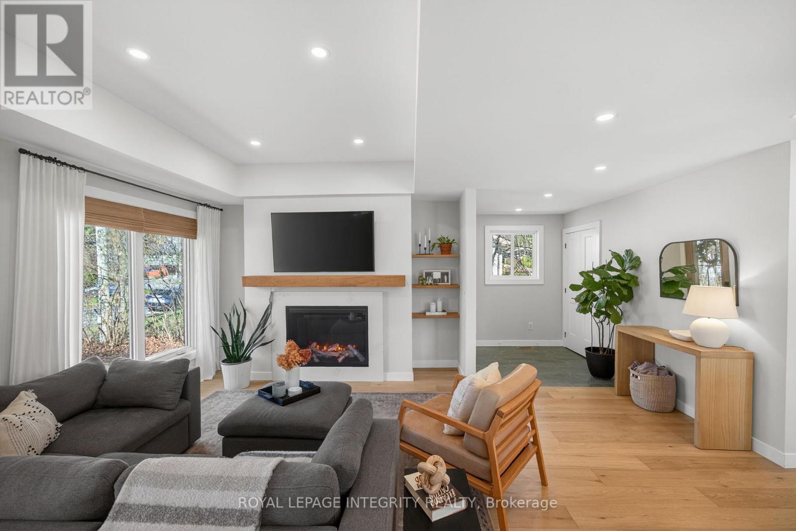 1145 Greyrock Crescent