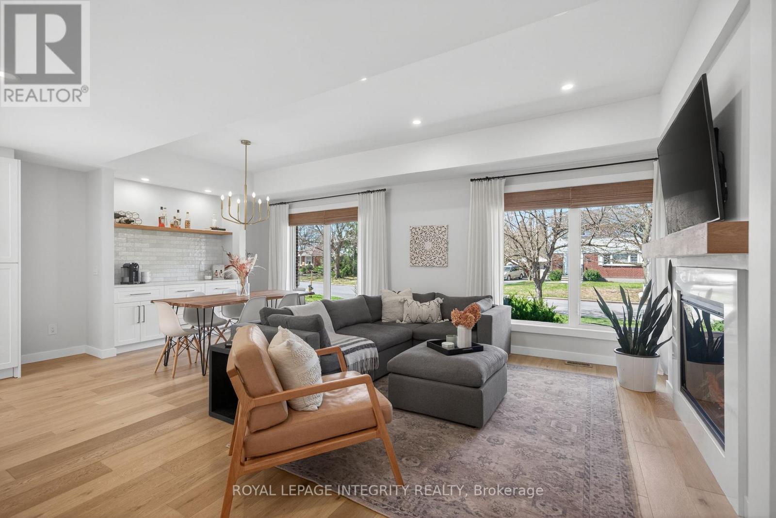 1145 Greyrock Crescent