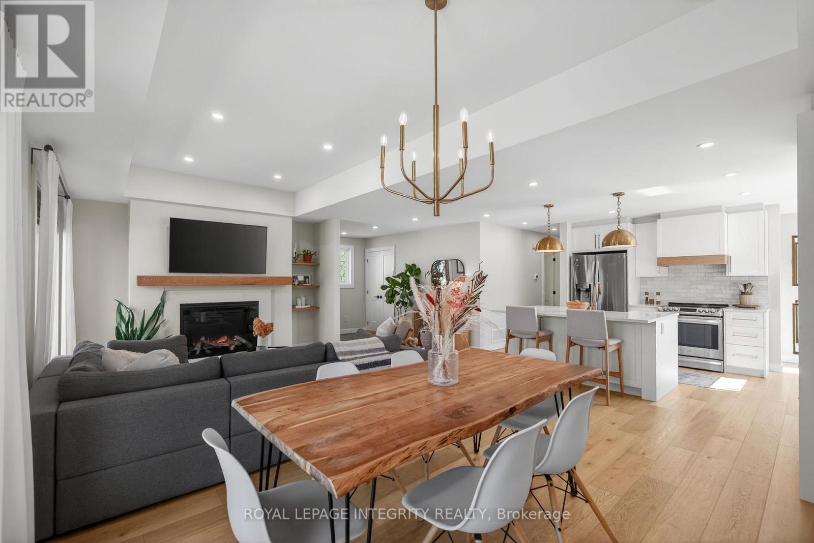 1145 Greyrock Crescent