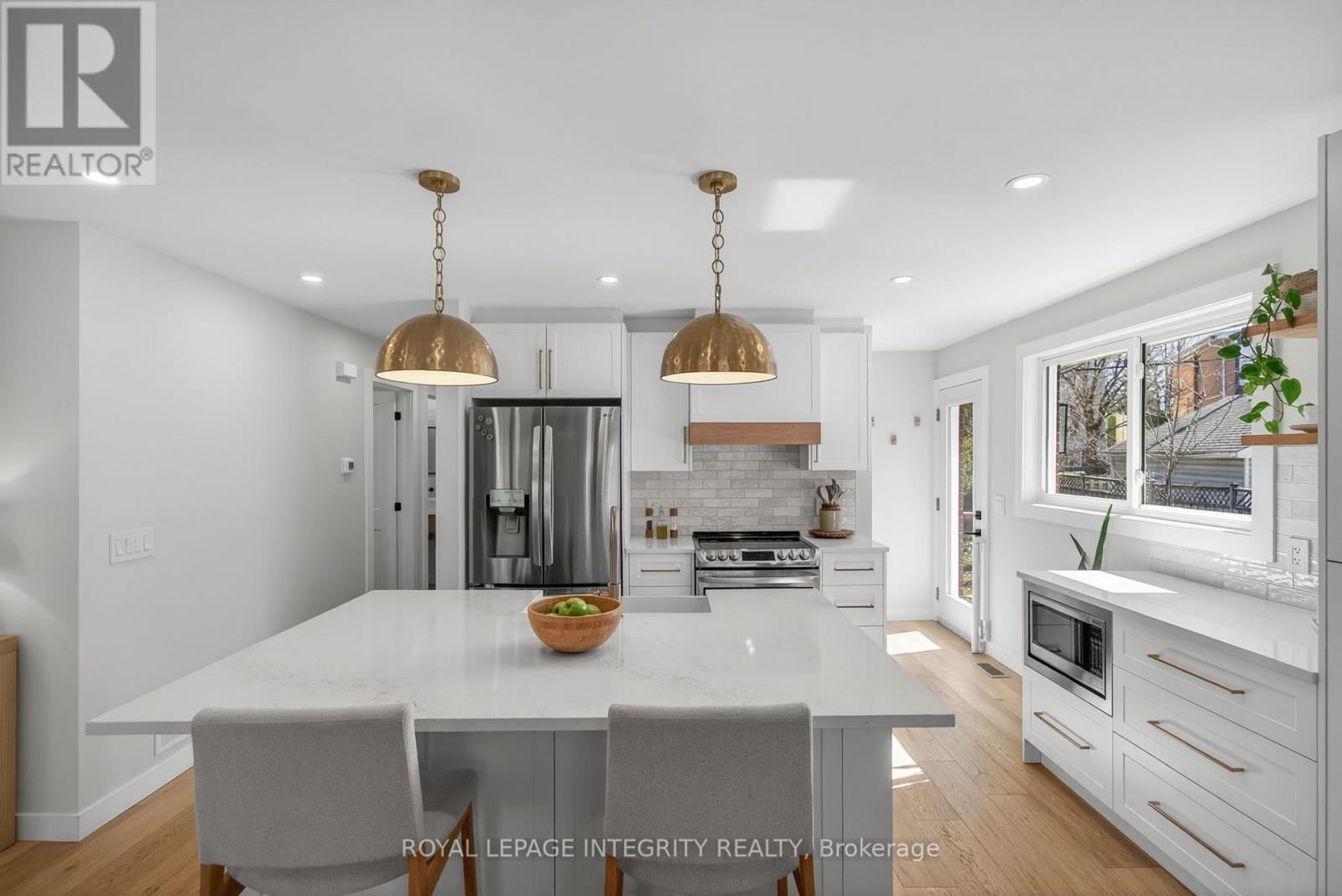 1145 Greyrock Crescent