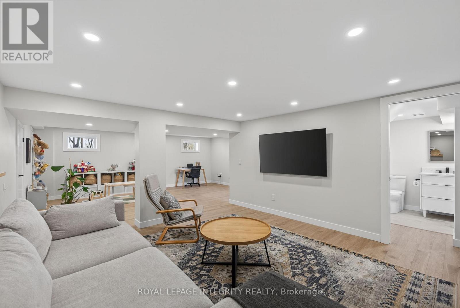 1145 Greyrock Crescent