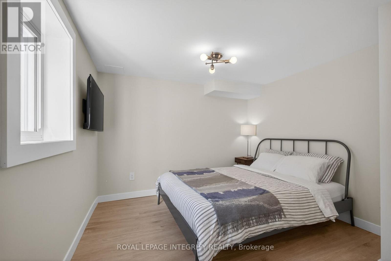 1145 Greyrock Crescent