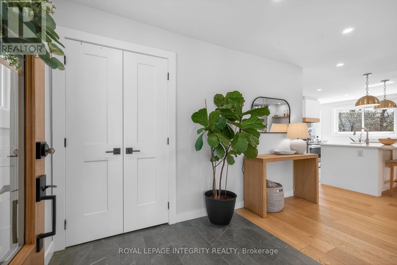 1145 Greyrock Crescent