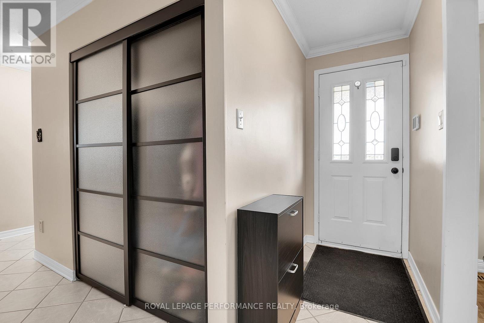 401 Phoenix Crescent