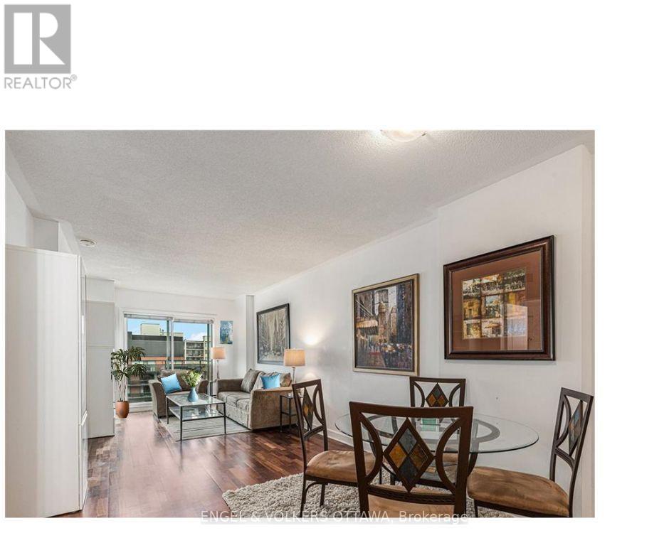 1112 - 138 Somerset Street W