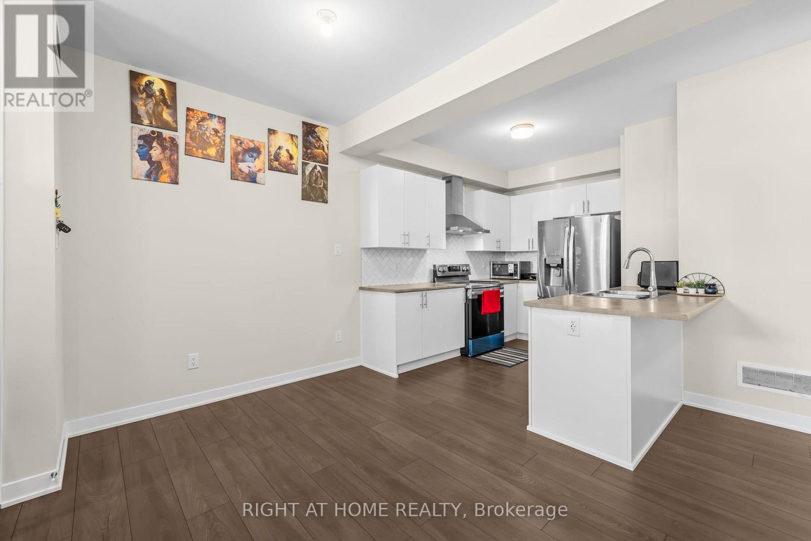 209 Speckled Alder Row