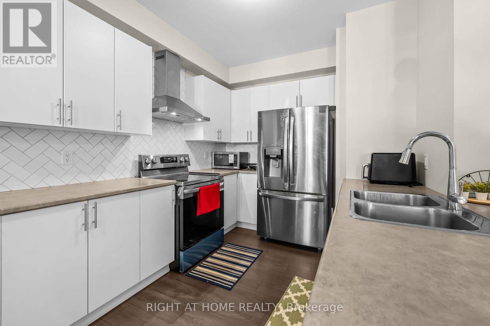 209 Speckled Alder Row