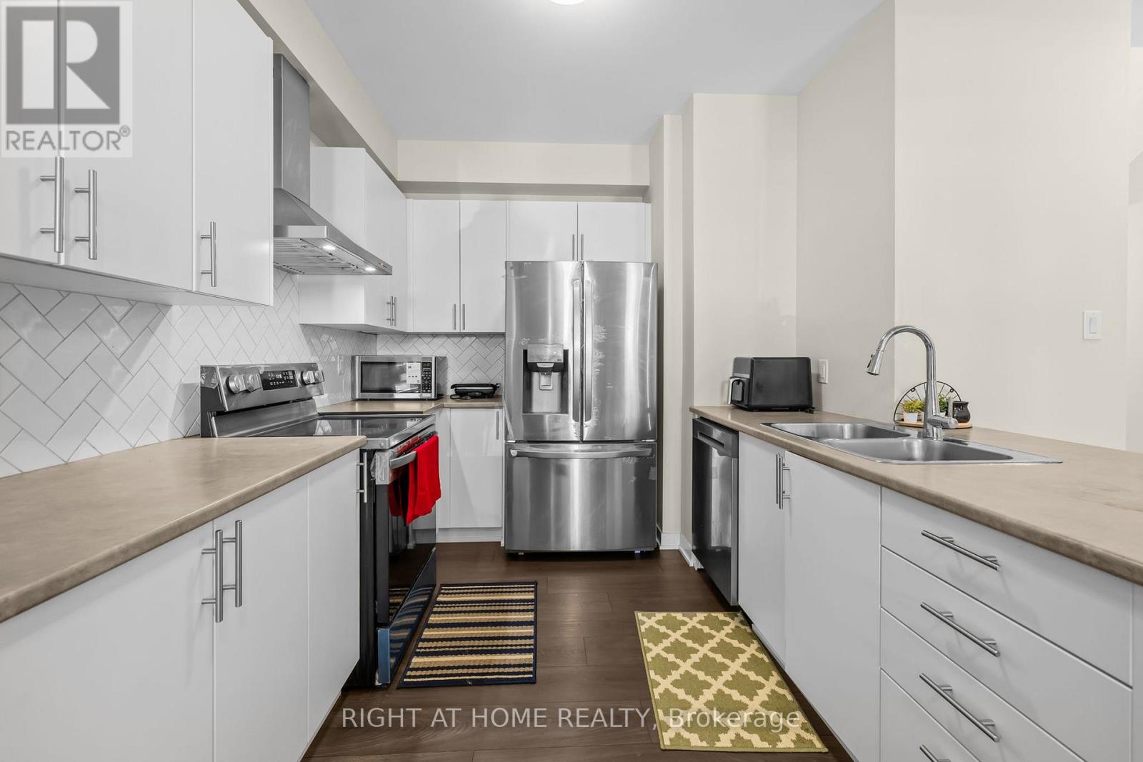 209 Speckled Alder Row