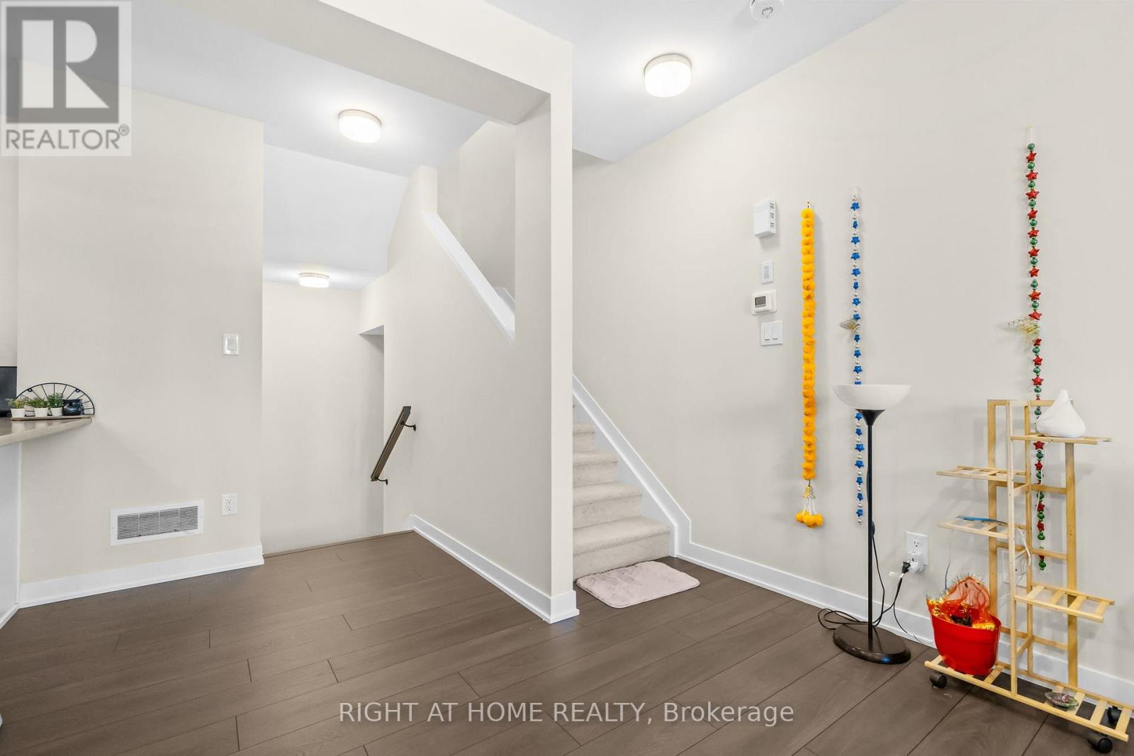 209 Speckled Alder Row