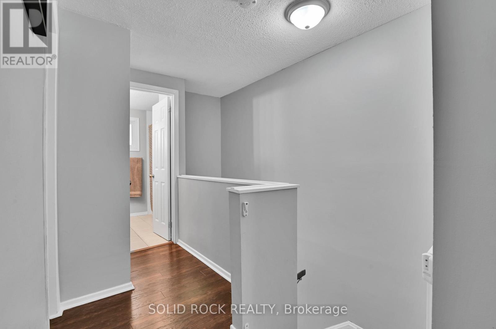 137 - 3915b Old Richmond Road