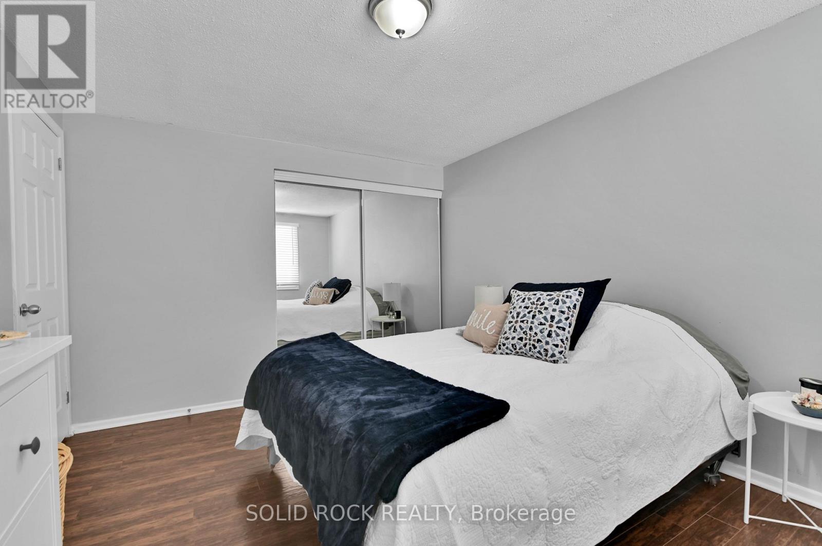 137 - 3915b Old Richmond Road