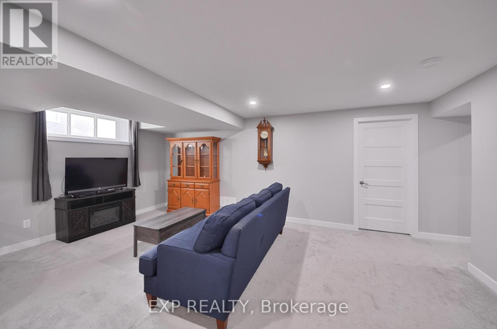 92 Chateauguay Street