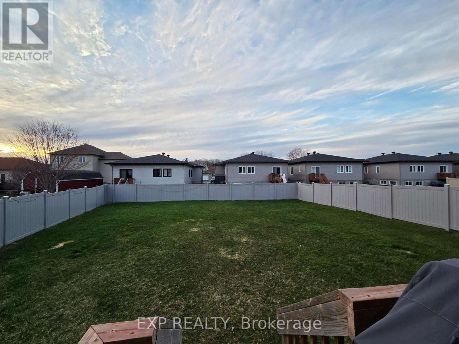 92 Chateauguay Street