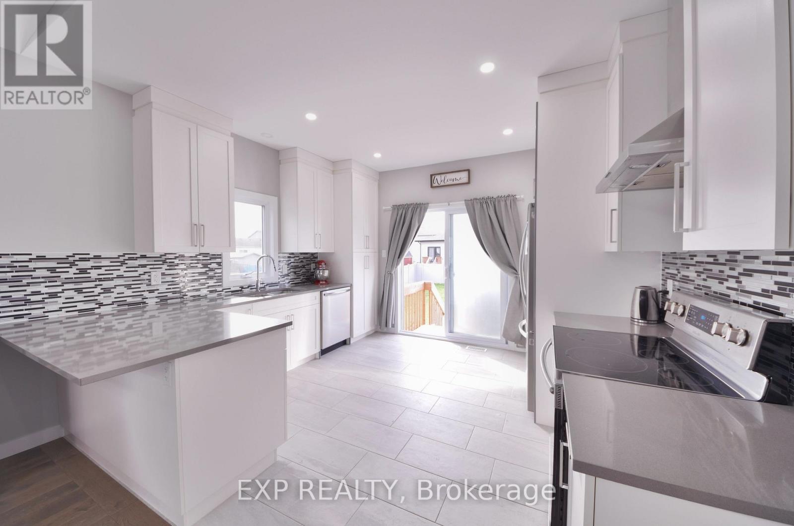 92 Chateauguay Street