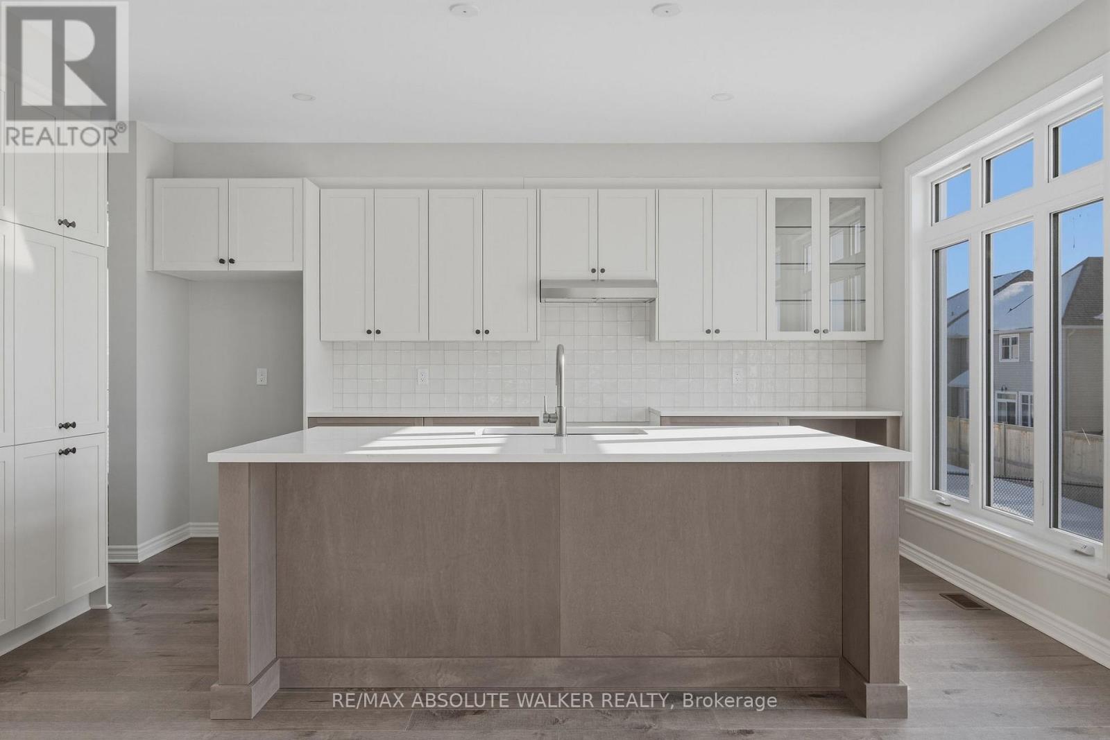 803 Antonio Farley Street