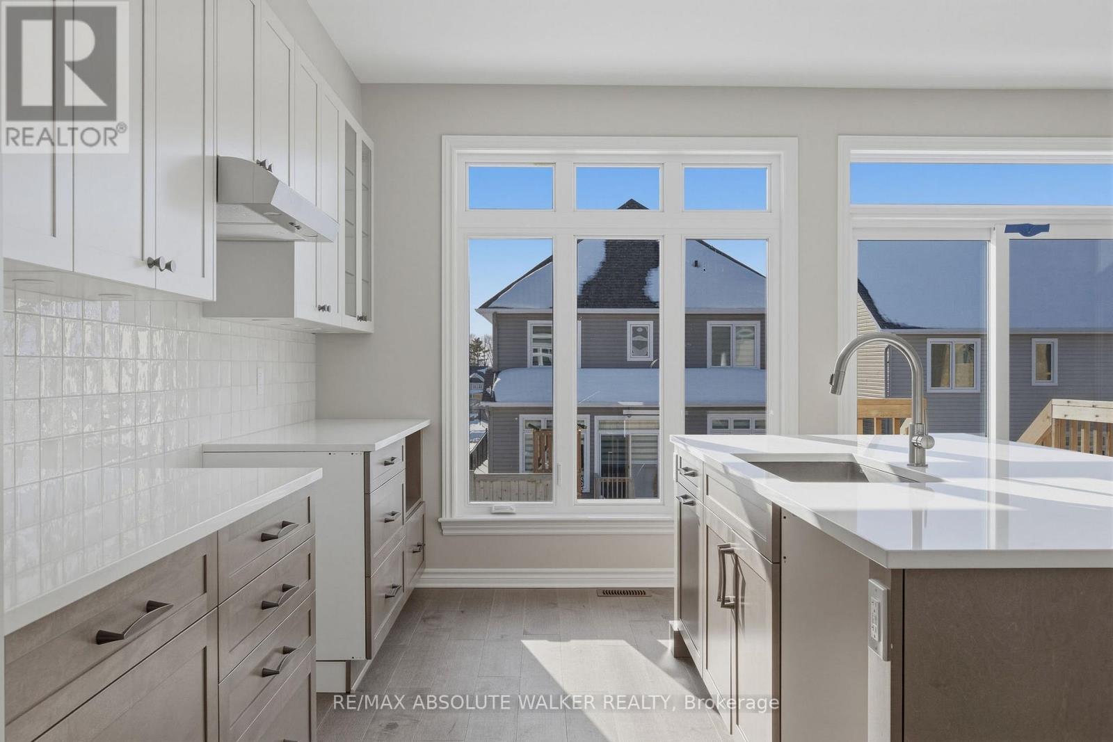 803 Antonio Farley Street