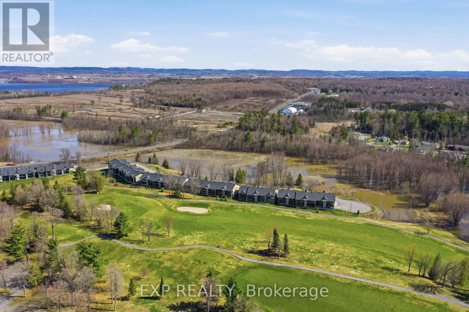 2114 - 312 Masters Lane