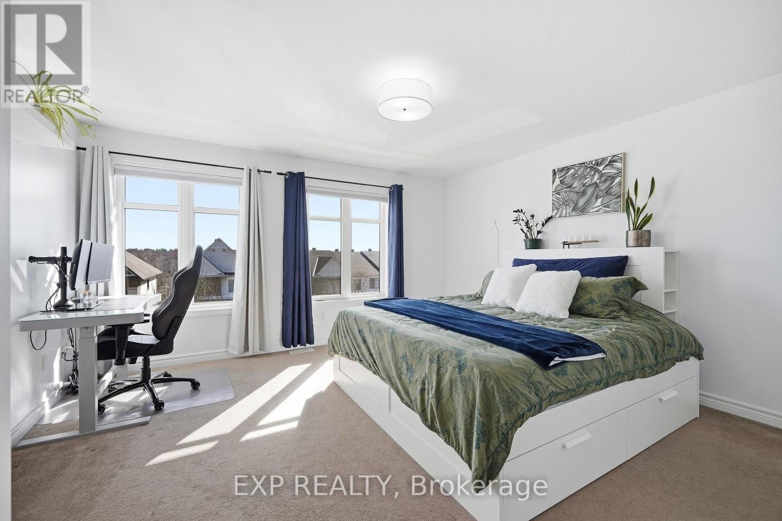 2 - 2224 Marble Crescent