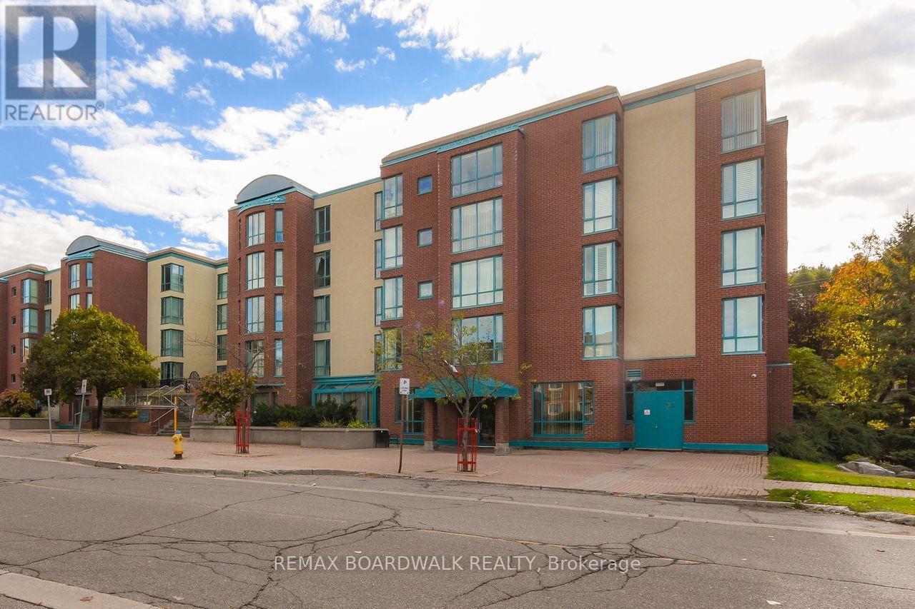 206 - 330 Centrum Boulevard