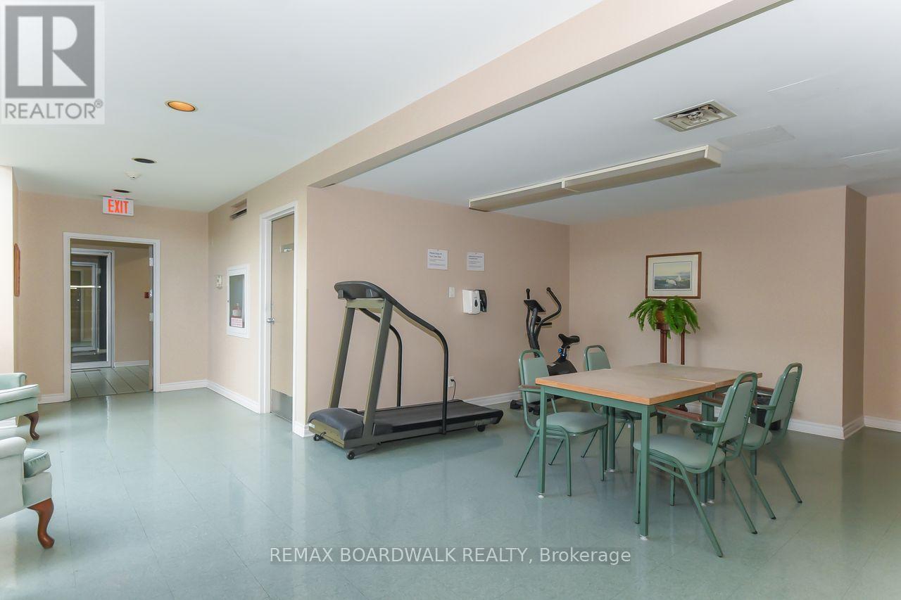 206 - 330 Centrum Boulevard