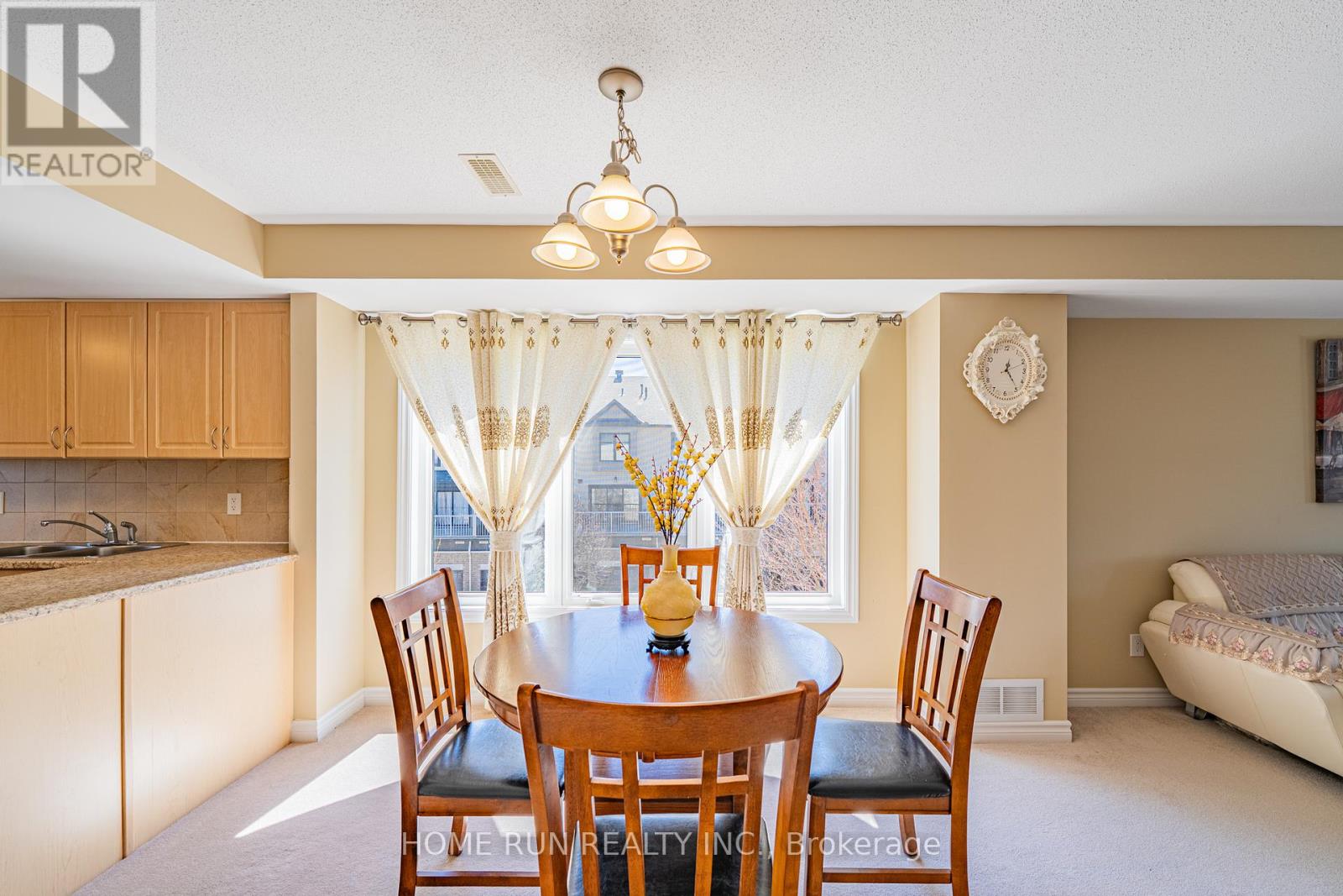 20 - 12 Argent Private