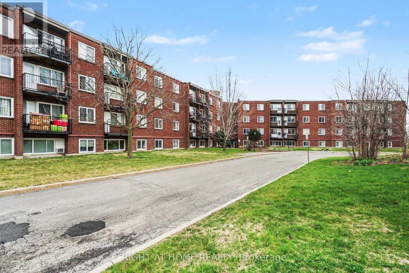 305b - 2044 Arrowsmith Drive