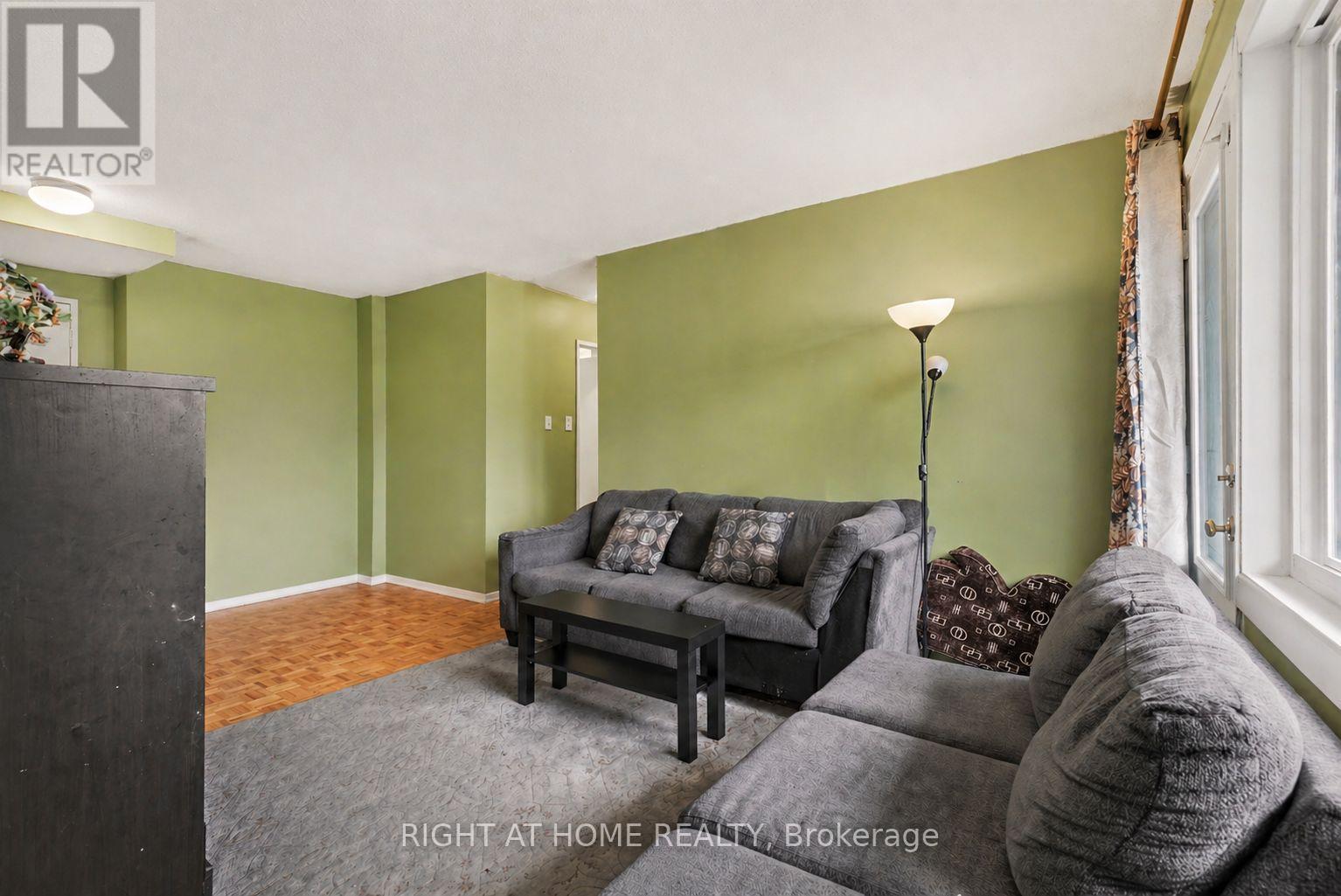 305b - 2044 Arrowsmith Drive