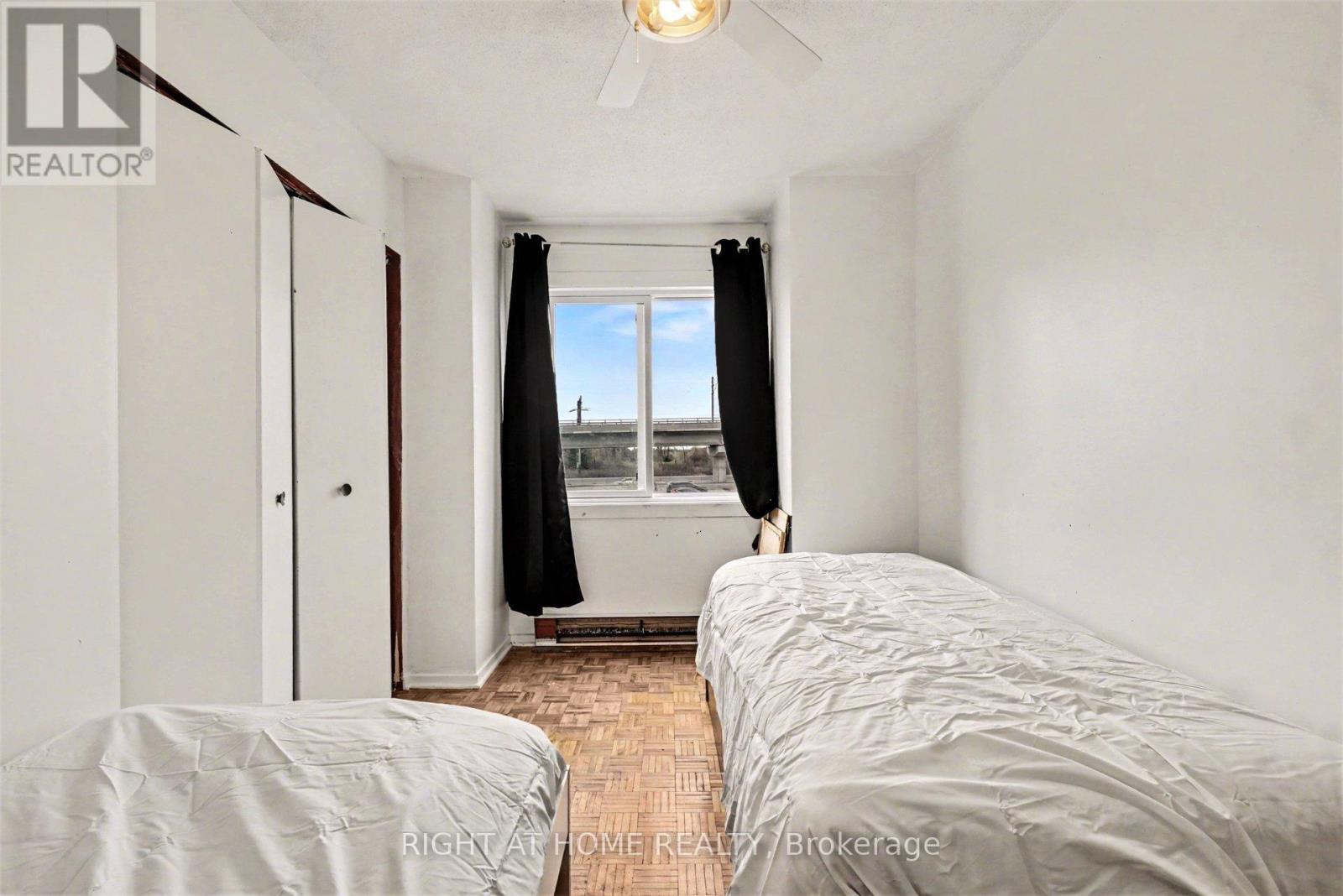 305b - 2044 Arrowsmith Drive