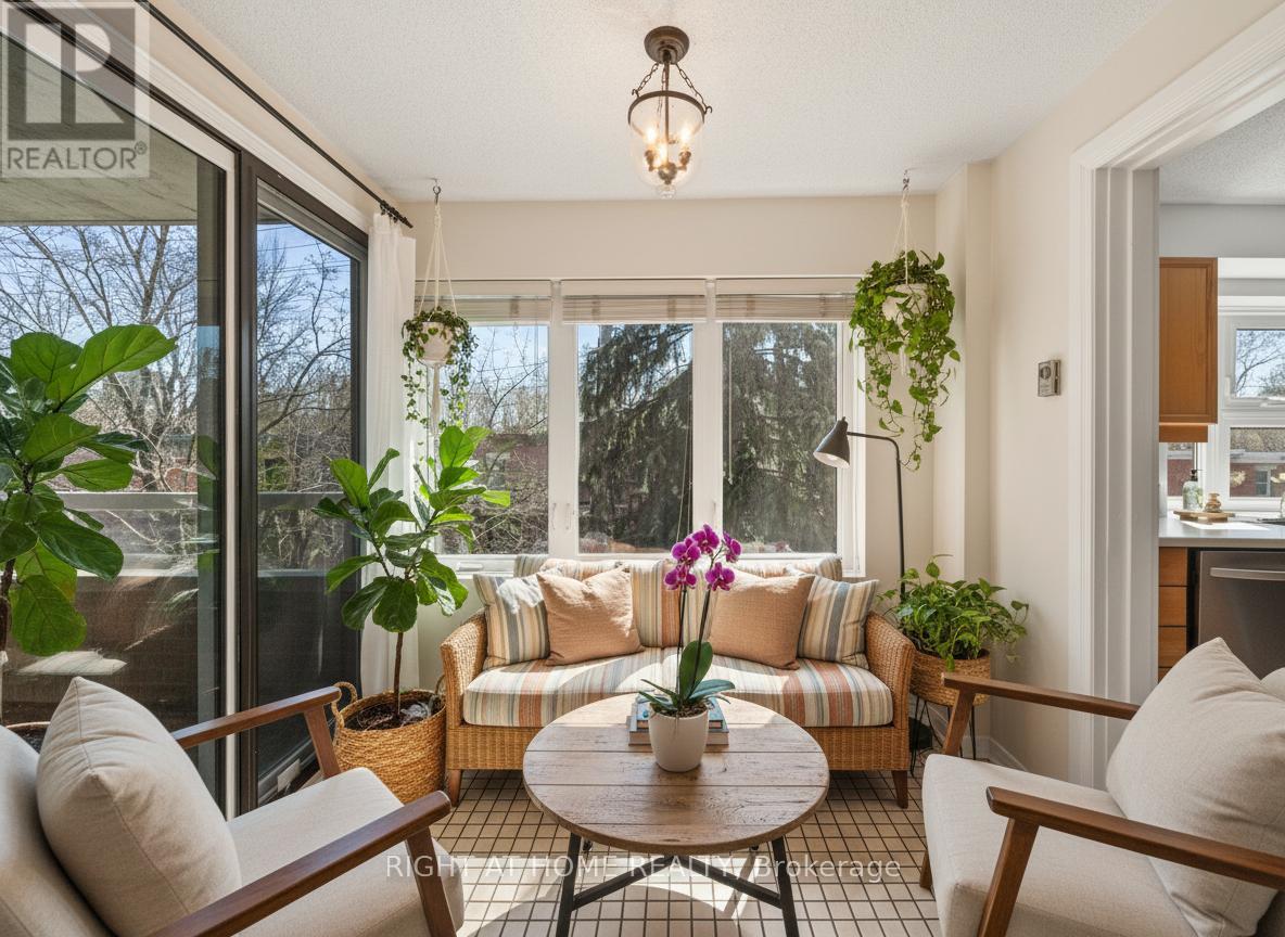 301 - 320 Crichton Street N