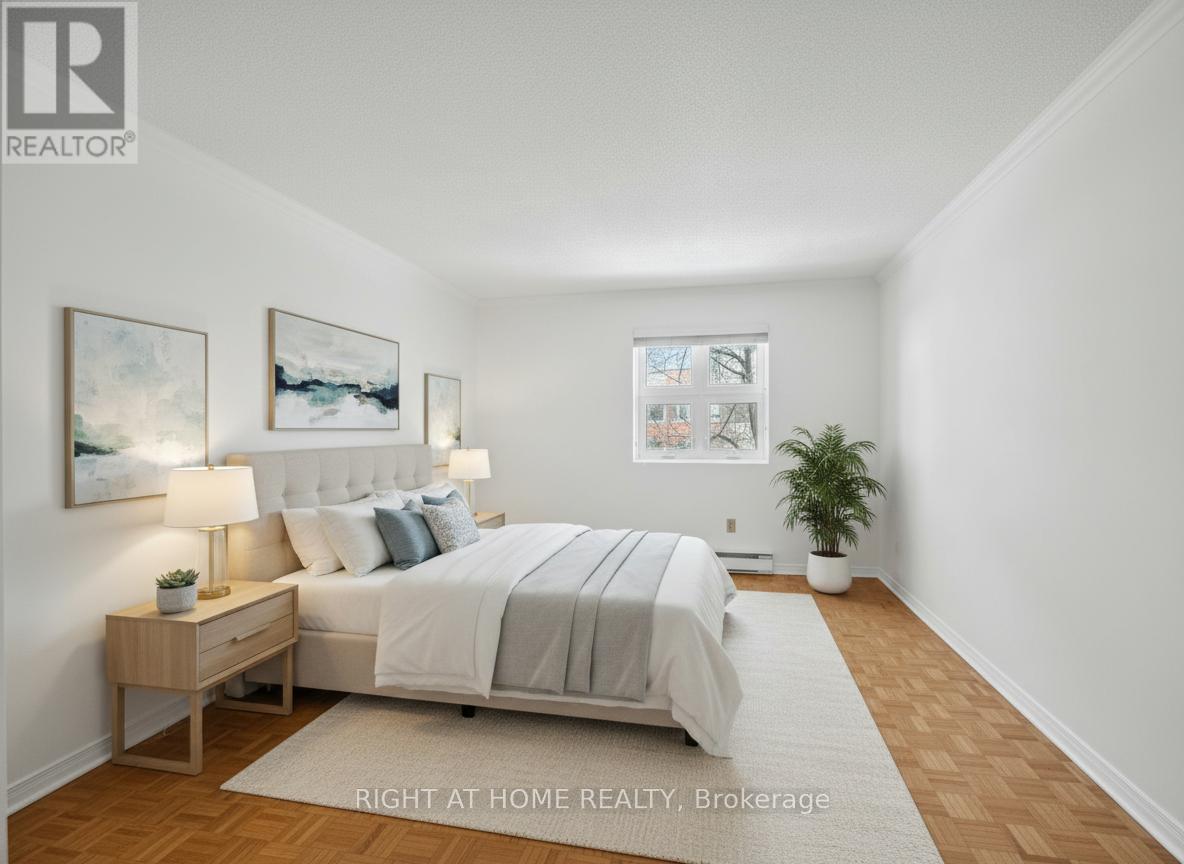 301 - 320 Crichton Street N