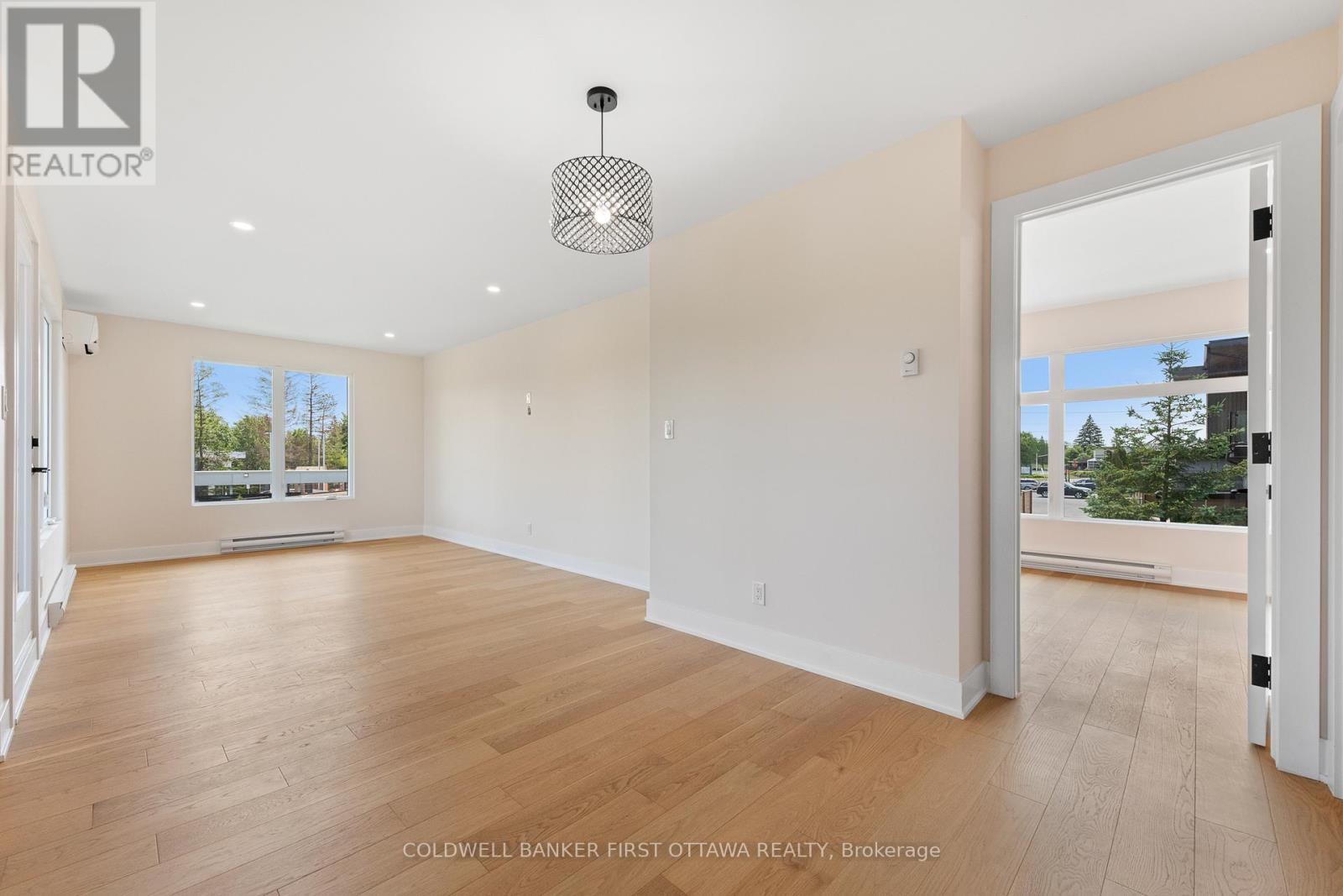 1981 Prince Of Wales Drive