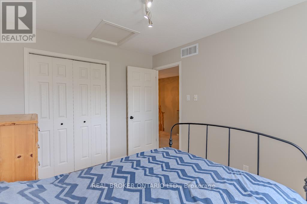 15 Calaveras Avenue S