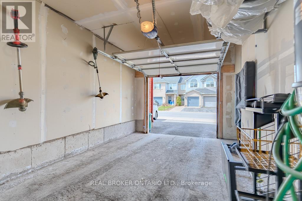 15 Calaveras Avenue S