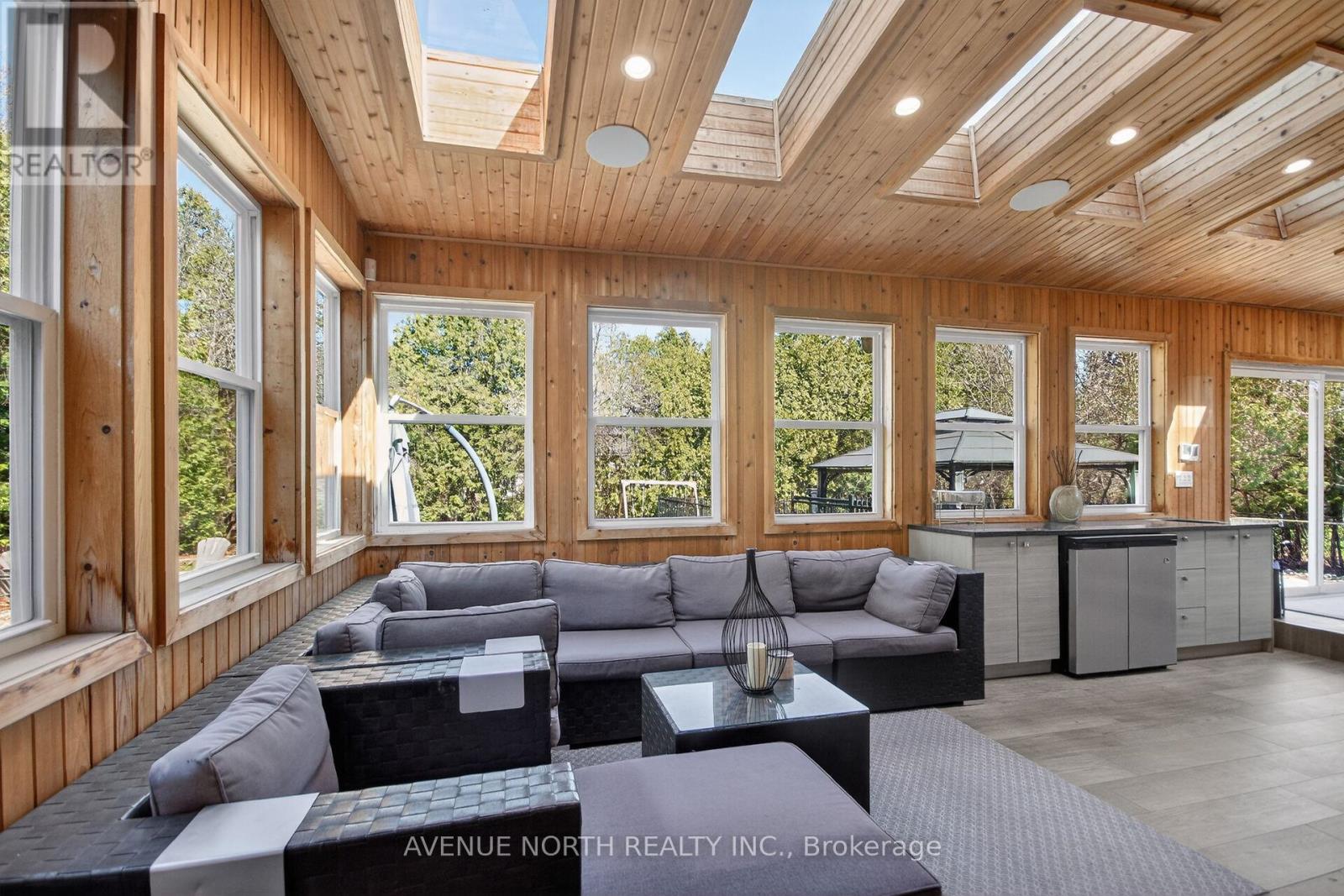 1317 Cornfield Crescent