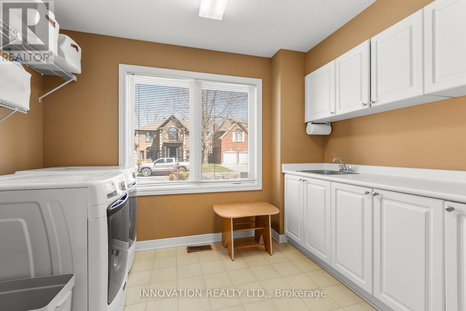 32 Marble Arch Crescent