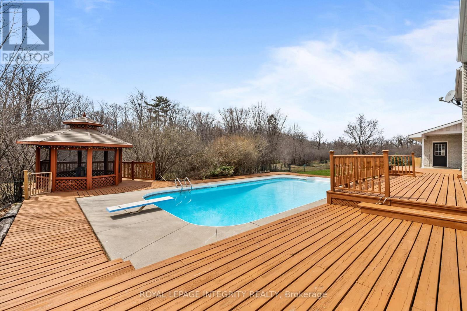 2025 Sixth Line Road