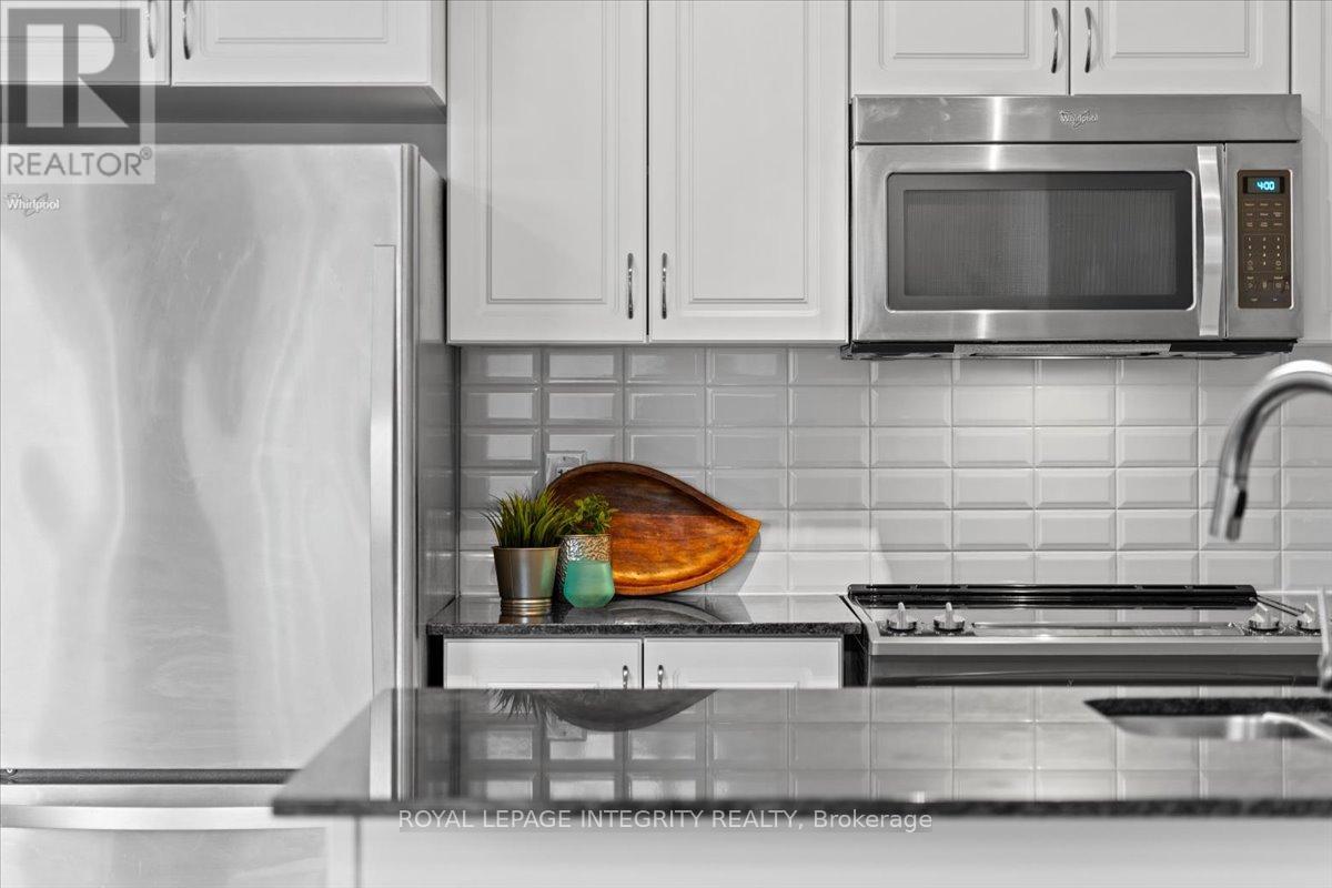 9 - 78 Holmwood Avenue