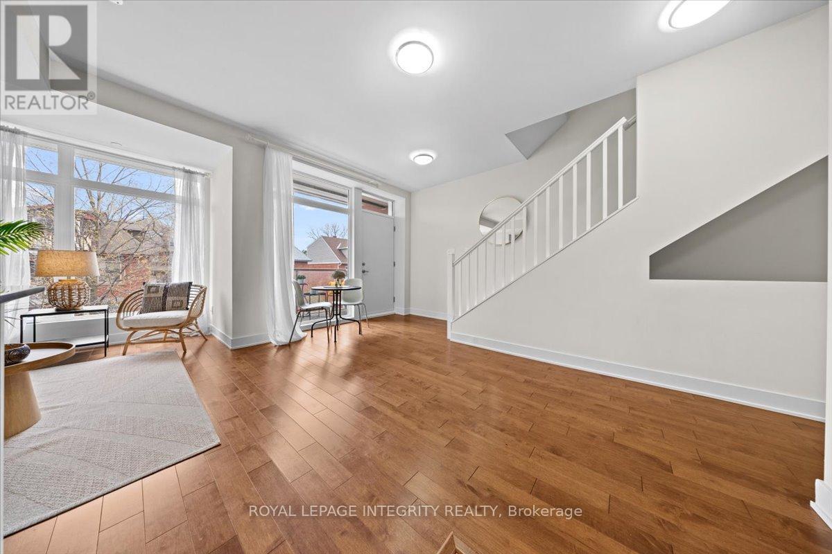 9 - 78 Holmwood Avenue