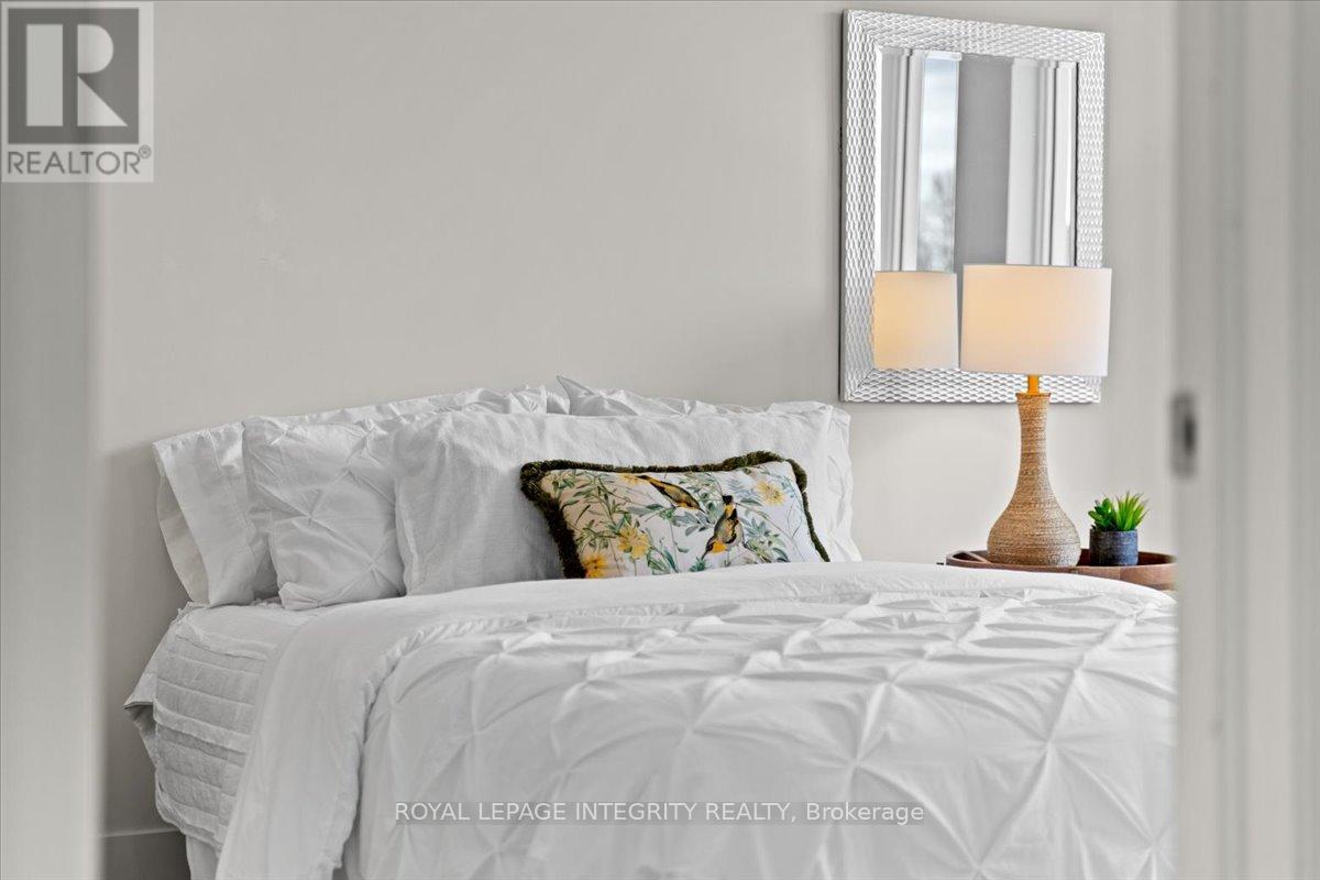 9 - 78 Holmwood Avenue