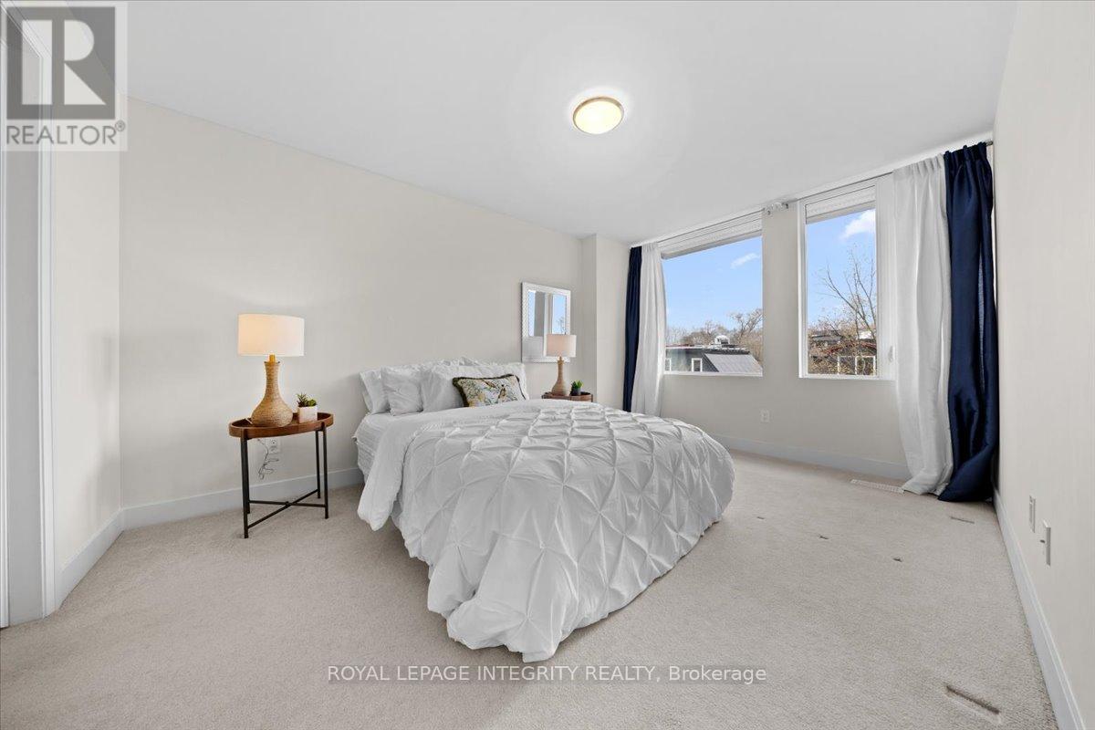 9 - 78 Holmwood Avenue