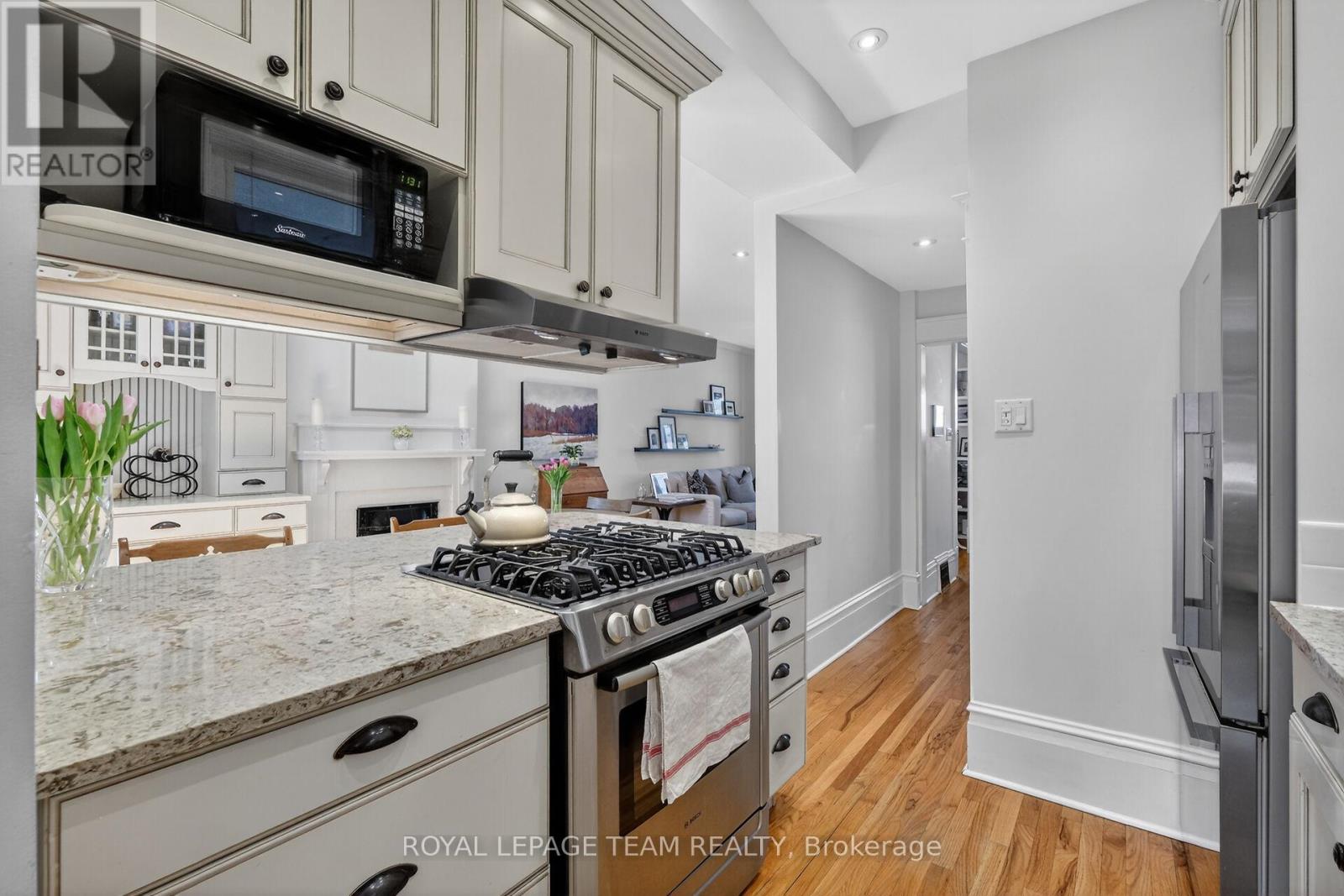 140 Aylmer Avenue Sw
