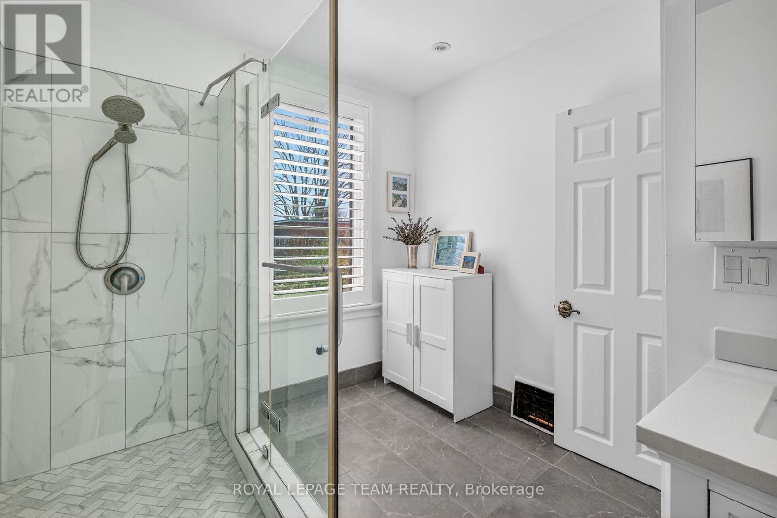 140 Aylmer Avenue Sw