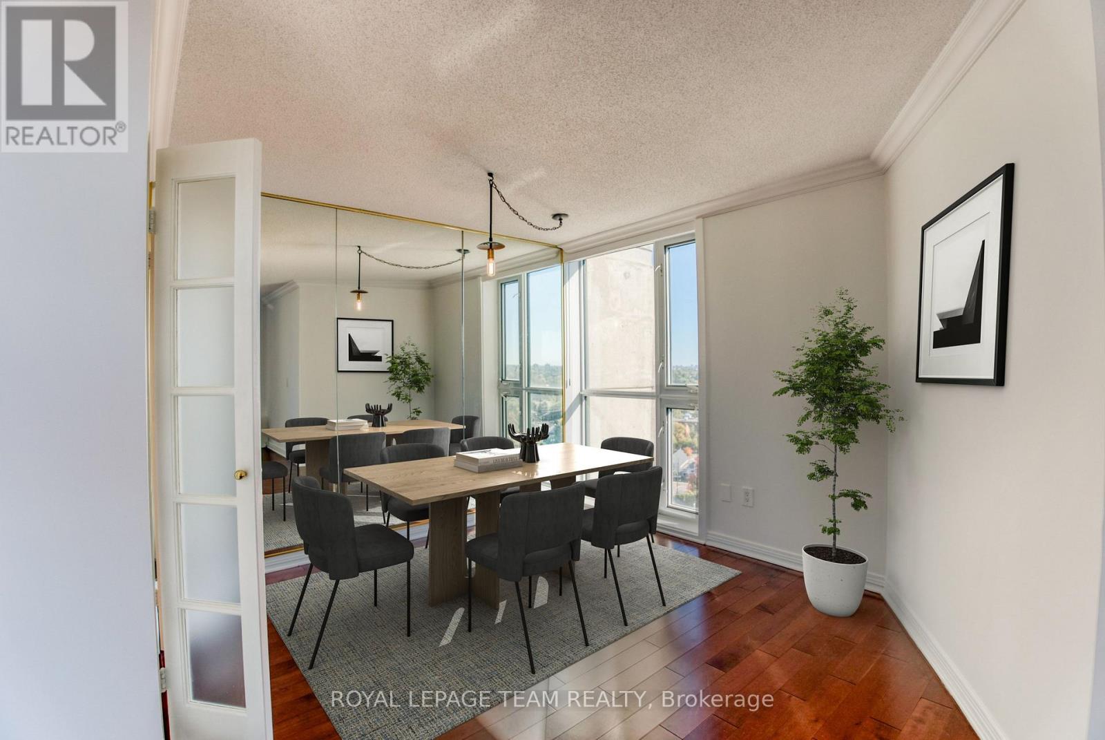 2201 - 1025 Richmond Road
