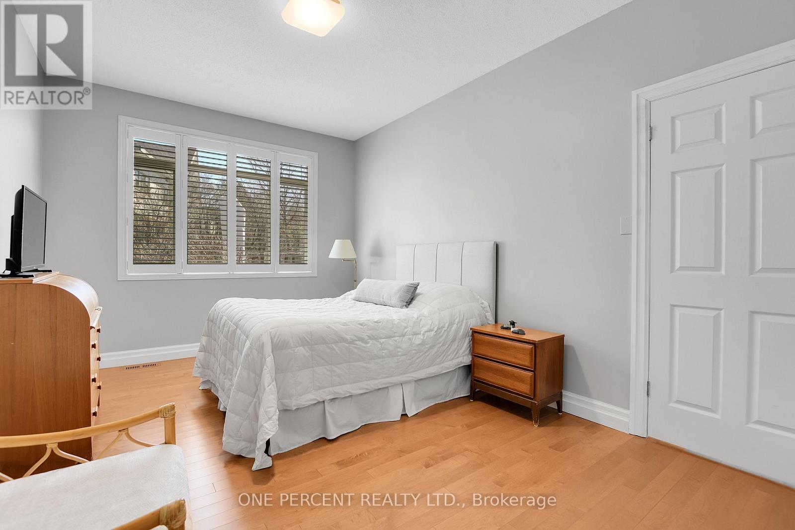 15 - 1240 Kilborn Place