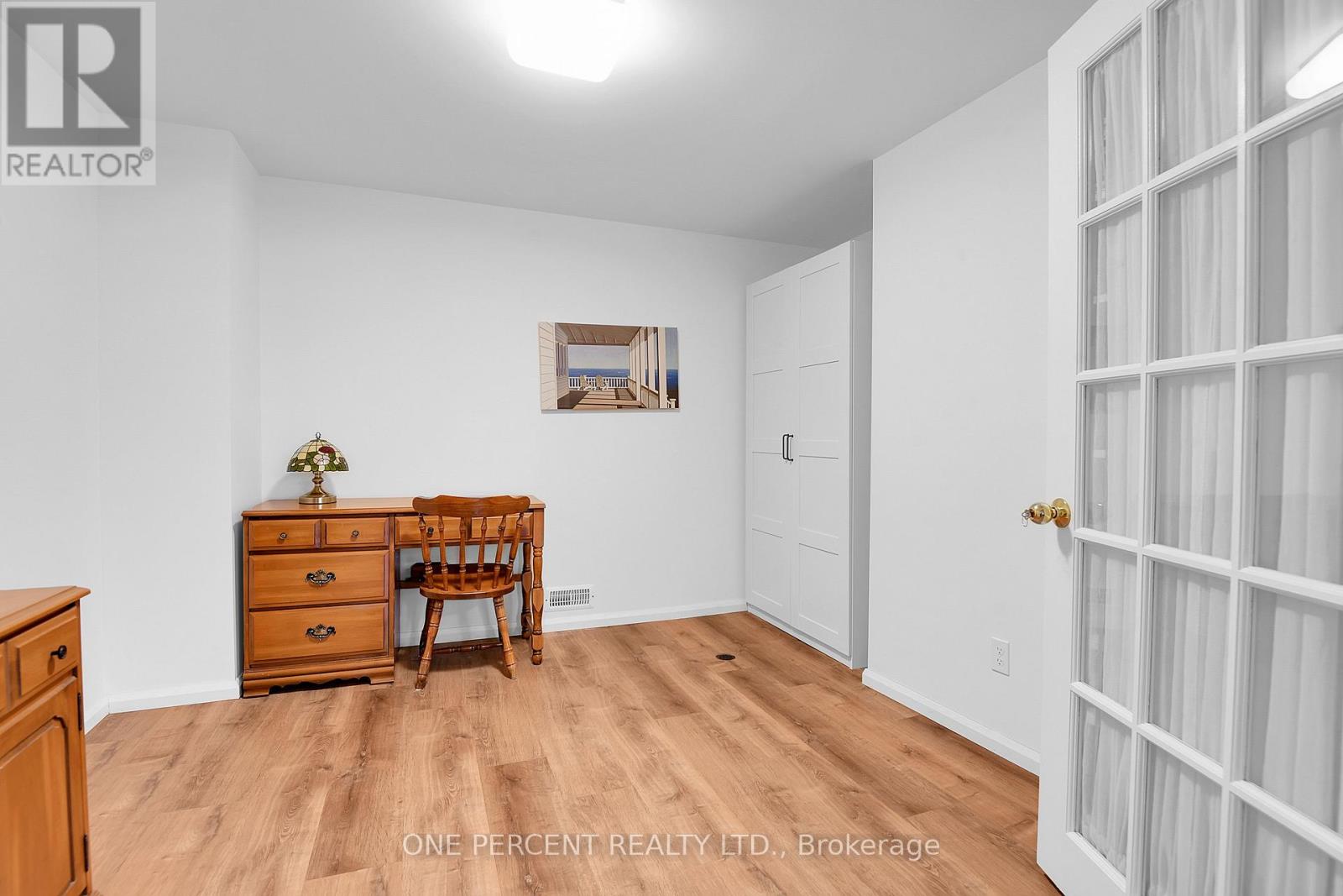 15 - 1240 Kilborn Place